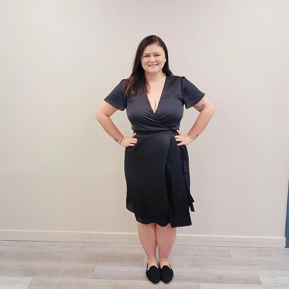 Banana Republic Black Midi Wrap Dress - Size Large Tall